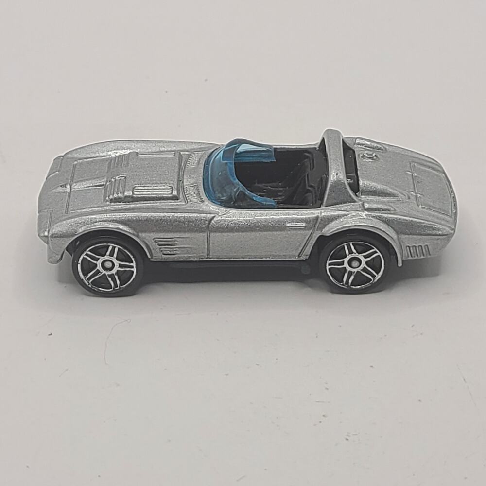 2014 Hot Wheels Gray Convertible, Made in Indonesia